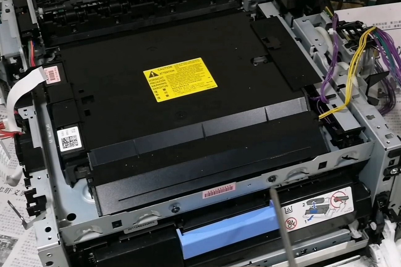 Najnowsze blogi firmy Rozwiązanie problemu tłoczenia papieru: wskazówki dla aparatów kopiowych Ricoh